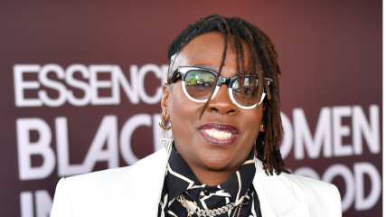 Gina Yashere of ‘Bob (Hearts)Abishola’ fame forced to evacuate from her homeamidst Los Angeles wildfires : ‘Our street is on fire’