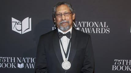 Percival Everett wins a National Book Award for the Huckleberry Finn-inspired epic ‘James’