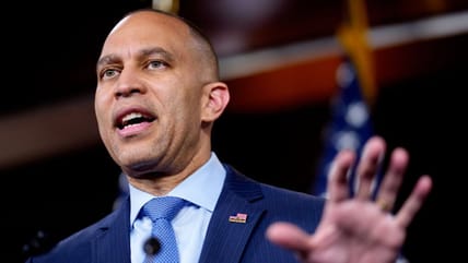 Rep. Hakeem Jeffries says Trump and Republicans want to put ‘chainsaw’ to Social Security