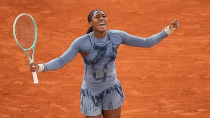 Coco Gauff beats Madison Keys in 3 sets to reach the semifinals