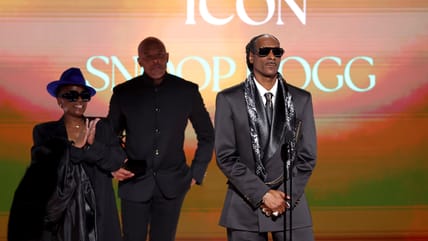 ‘I’ve got God in my life, and I’ve got a queen in my life’ Snoop Dogg honors wife in BET Awards speech
