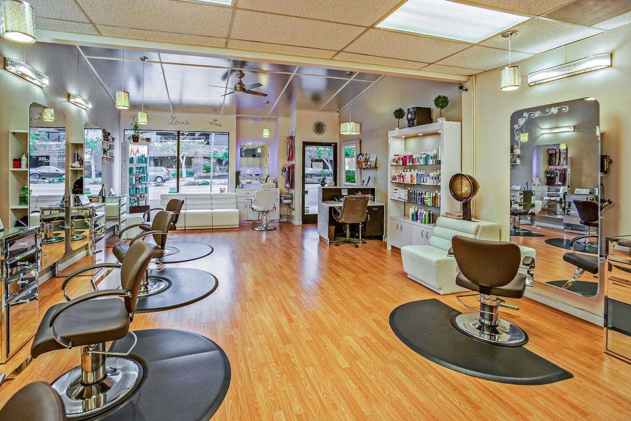 salon, stylist, customer, fight, Tiktok