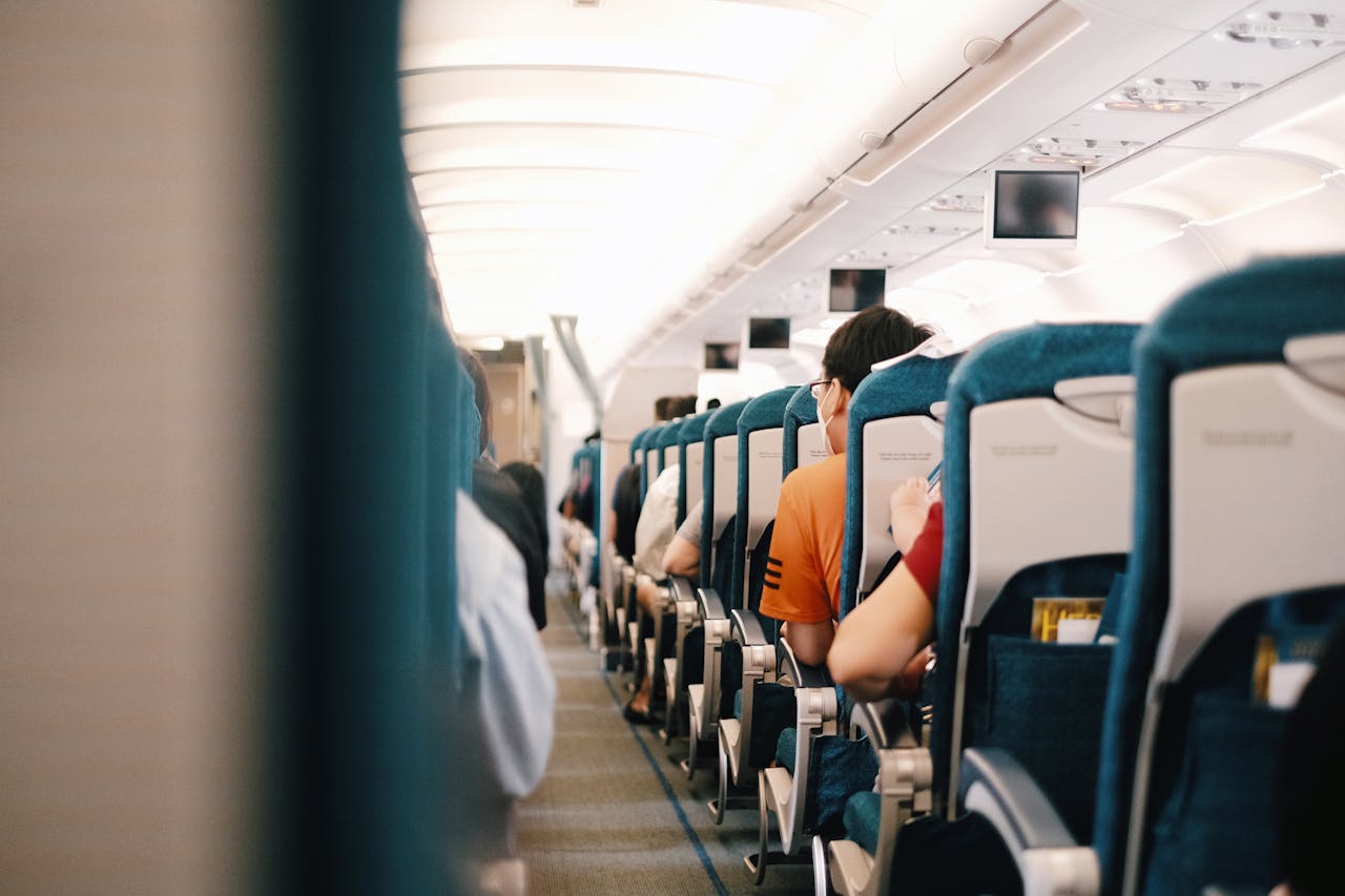 Drunk Passenger, Flight Attendant