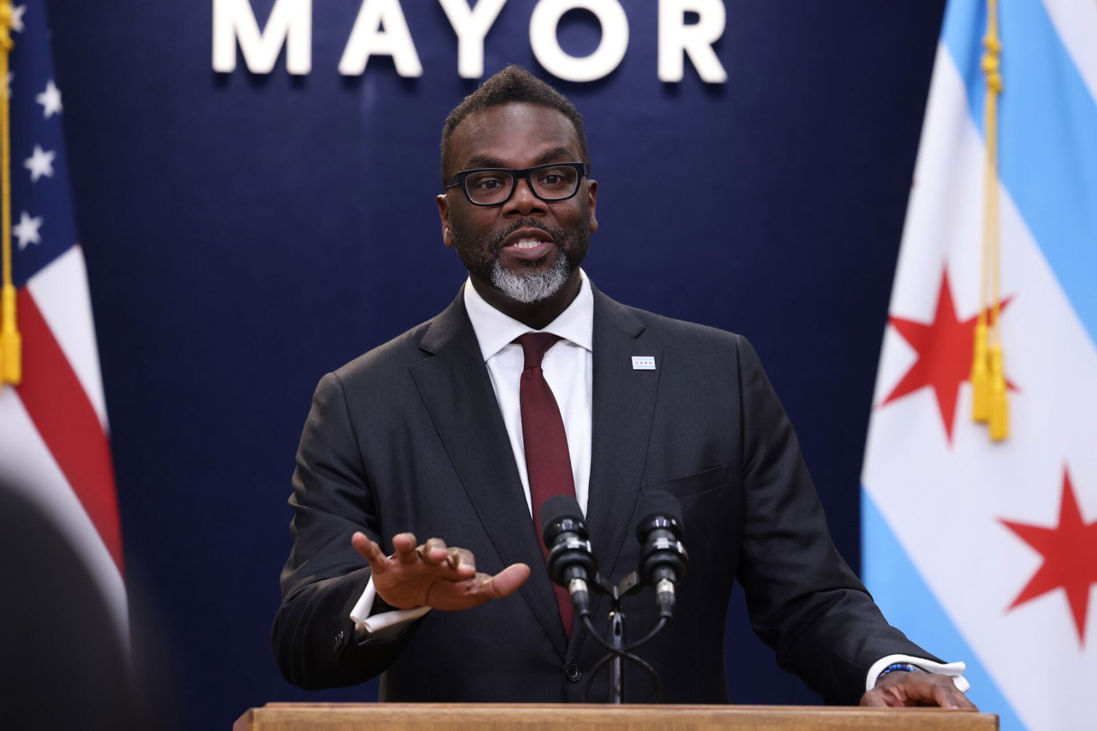 Chicago, Mayor, Brandon Johnson, national guard, Trump,