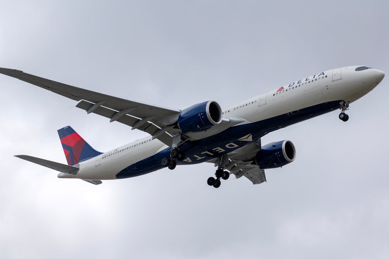 Delta, Grandmother