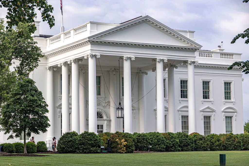 As Americans Suffer From Gov Shutdown, Trump Demolitions The White House For $250M Ballroom