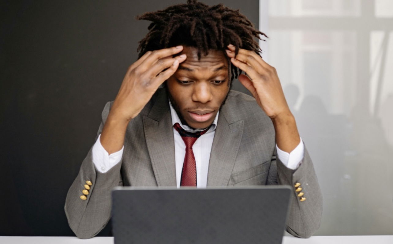 Student Loan, credit score, Laptop, stress, FICO Credit Score, bank account