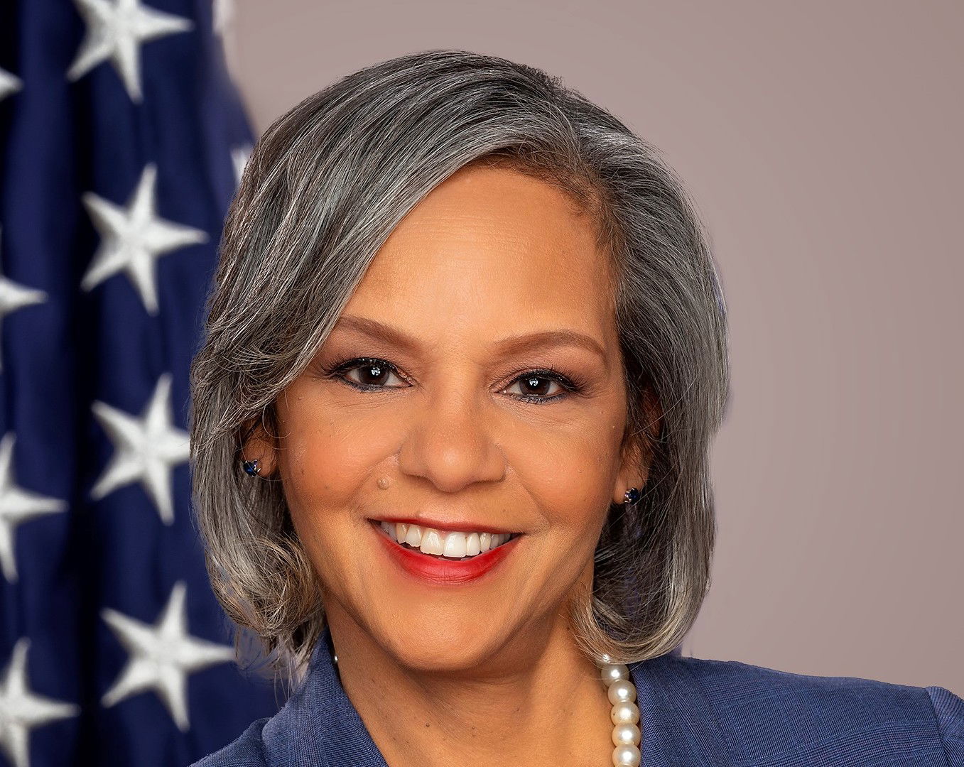 Robin Kelly, Homeland Security Secretary Kristi Noem