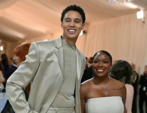 US-ENTERTAINMENT-FASHION-METGALA-CELEBRITY-MUSEUM