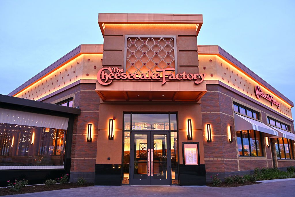 The Cheesecake Factory Opens at Block 59 in Naperville, IL